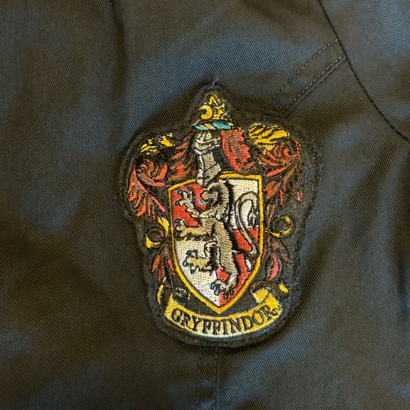 Harry Potter Gryffindor Jacket - Picture 4 of 7